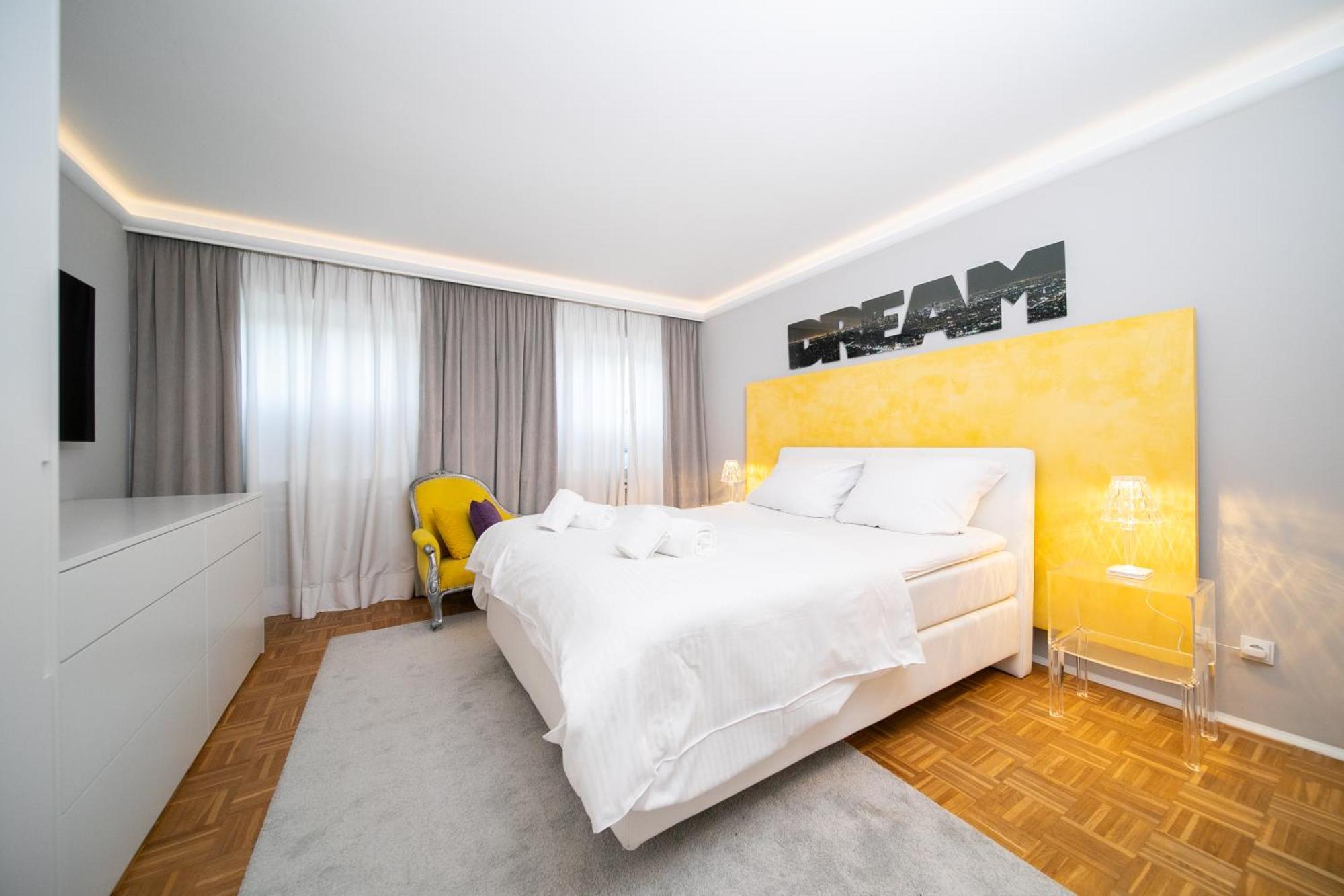 Loft4You - Hideaway - By Favorite Stays Нойс Екстериор снимка